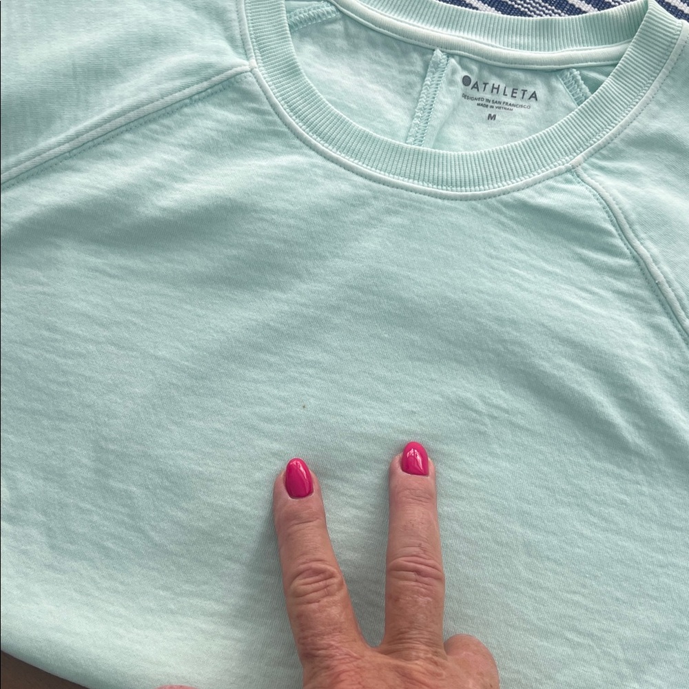 Athleta Mint Green Short Sleeve sweatshirt - Picture 5 of 5